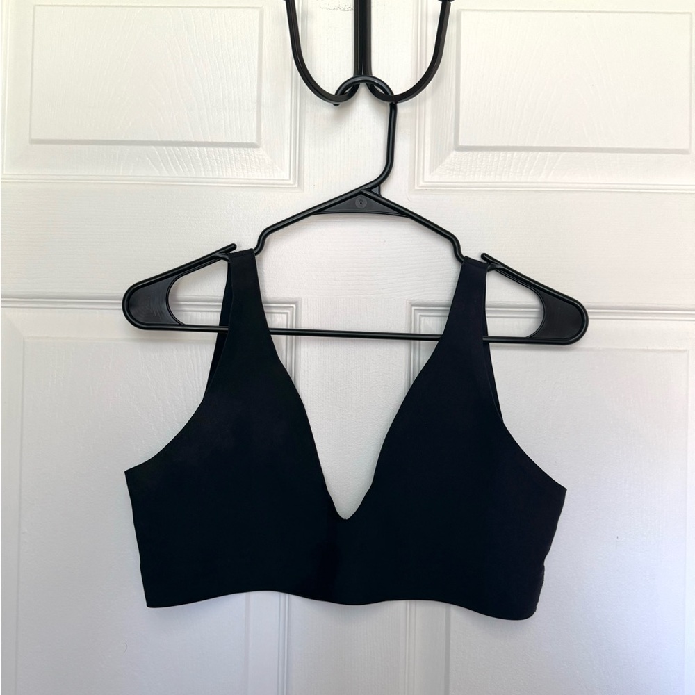 Parade Plunge Seamless Bralette